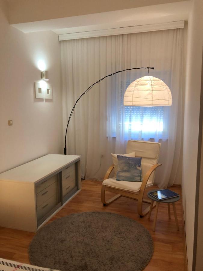 Apartment Natasa Palit Екстериор снимка