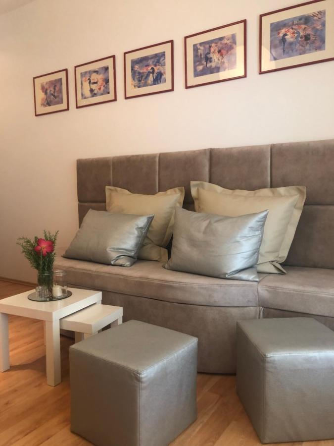 Apartment Natasa Palit Екстериор снимка