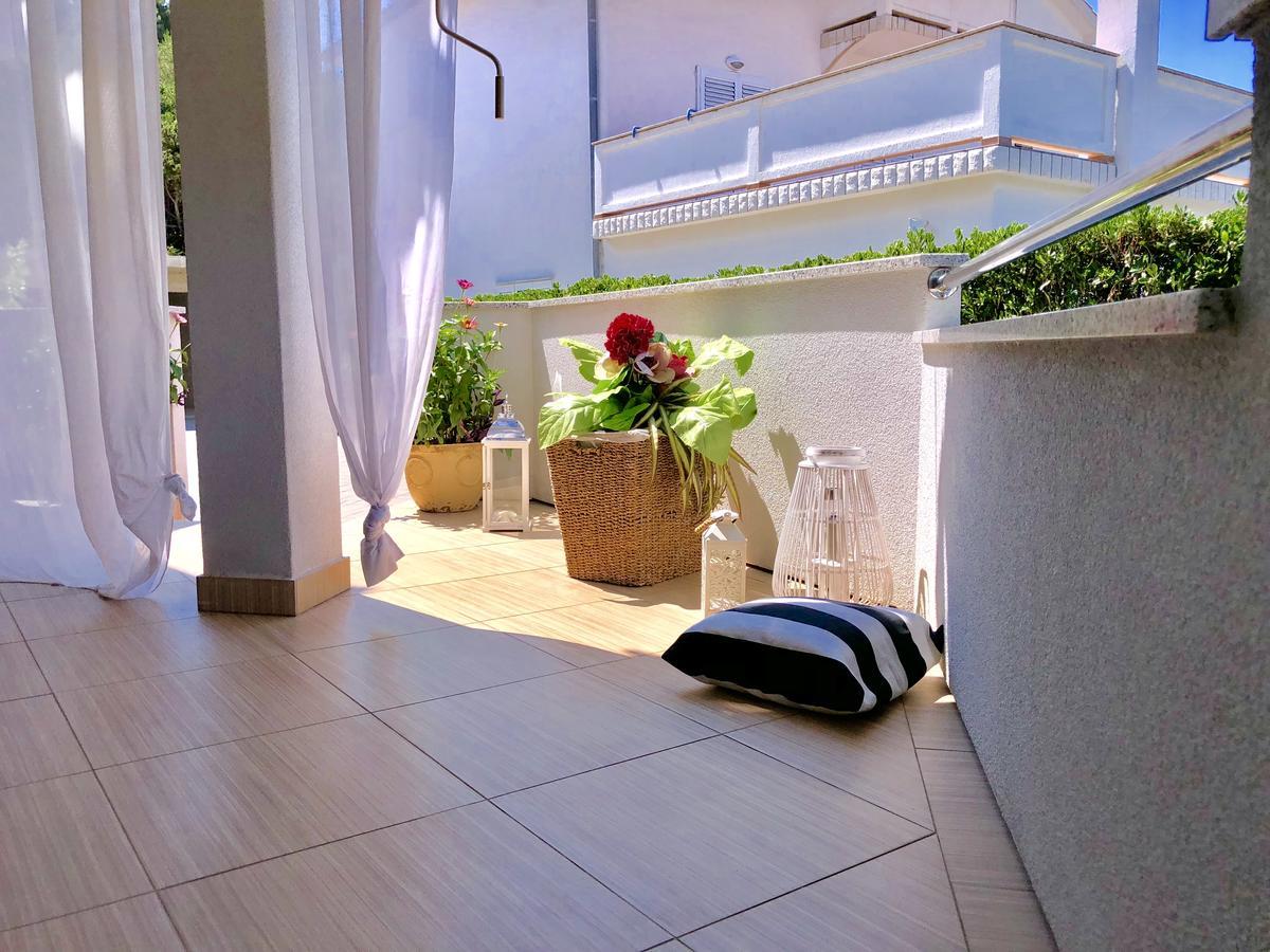 Apartment Natasa Palit Екстериор снимка